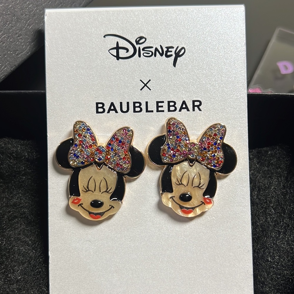 NEW BaubleBar x Disney Minnie Mouse Face w/ Multicolor Bow Earrings